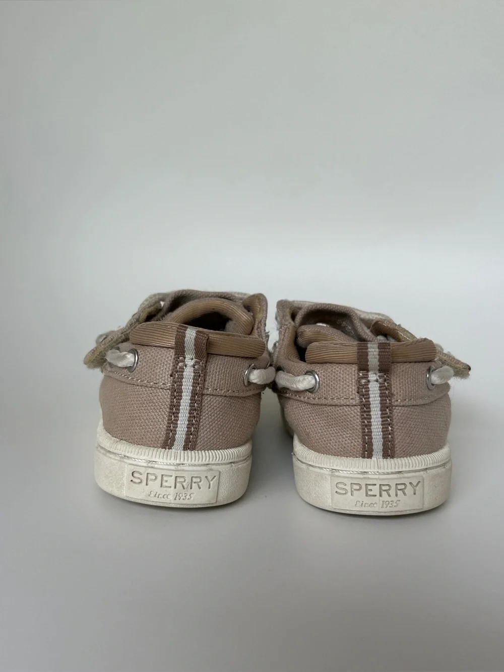 Sperry size infant